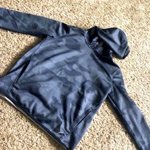 Old Navy Camouflage Go-Dry hoodie